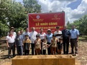 Khởi công xây dựng nhà chữ thập đỏ cho bà Cóng Nhì Múi