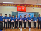  Trường THCS&THPT Đồng Tiến  tổ chức lễ kết nạp đoàn viên mới