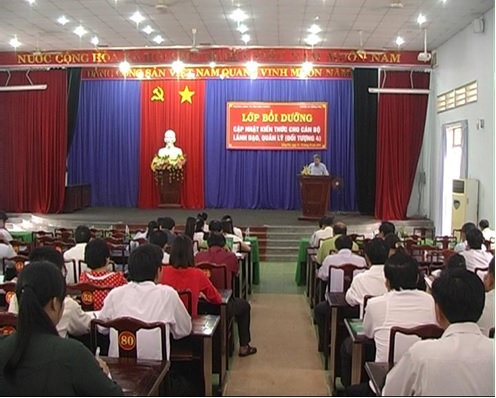 Đồng Phú: Khai giảng lớp bồi dưỡng cập nhật kiến thức  cho đối tượng 4